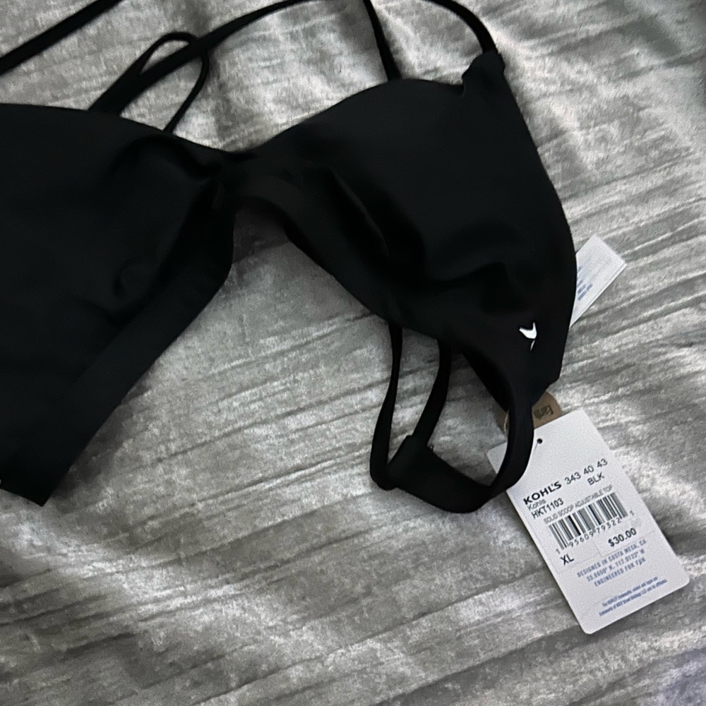 Medium Hurley bathing suit top ..new with tags